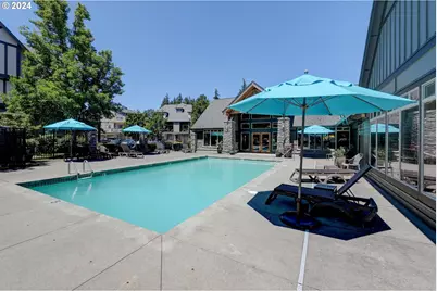 7915 NE Rockne Way, Hillsboro, OR 97006 - Photo 27