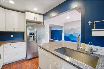 137 Cedar Ln, Wood Village, OR 97060 - Photo 7