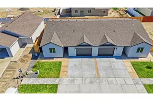 1054 NE 10th Pl, Hermiston, OR 97838 - Photo 15
