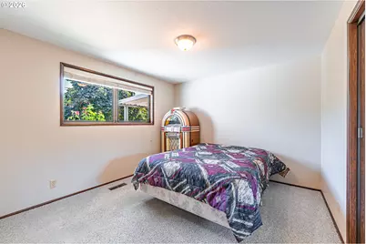 2053 Firth Ave, Springfield, OR 97477 - Photo 17