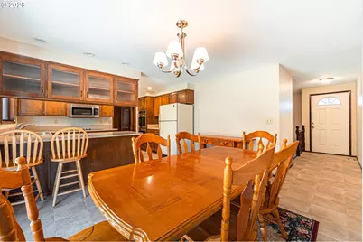 2053 Firth Ave, Springfield, OR 97477 - Photo 9