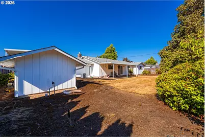 2053 Firth Ave, Springfield, OR 97477 - Photo 27