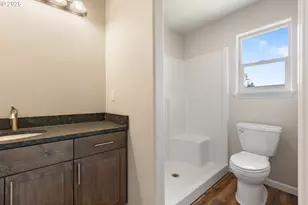 754 SE Hall St, Winston, OR 97496 - Photo 31