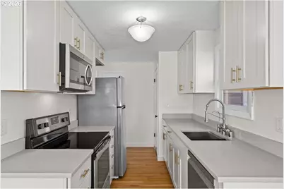 413 E Fourth Plain Blvd, Vancouver, WA 98663 - Photo 11