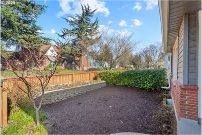 413 E Fourth Plain Blvd, Vancouver, WA 98663 - Photo 3