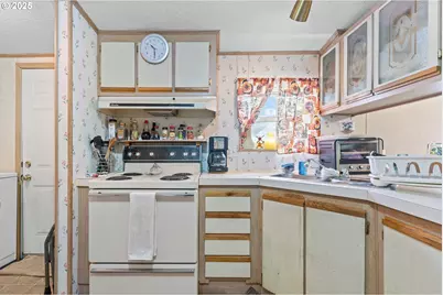 59 Manor Loop, Roseburg, OR 97471 - Photo 13