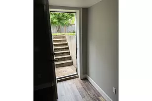 1427 SE 109th Ave, Portland, OR 97216 - Photo 7