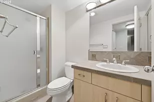 6625 W Burnside St, Portland, OR 97210 - Photo 17