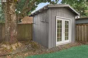 16732 SE Main St, Portland, OR 97233 - Photo 33