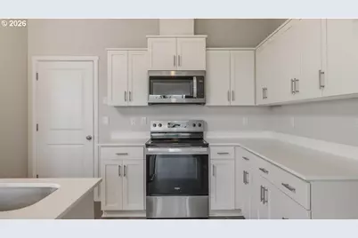 3703 SW 36th St, Gresham, OR 97080 - Photo 5