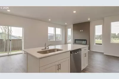 3703 SW 36th St, Gresham, OR 97080 - Photo 3