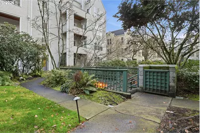 305 S Montgomery St #406, Portland, OR 97201 - Photo 33