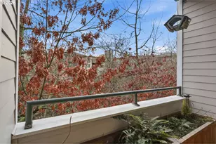 305 S Montgomery St, Portland, OR 97201 - Photo 31