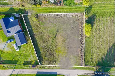 2047 Roseburg Rd, Myrtle Point, OR 97458 - Photo 1