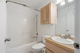 137 SW Gardenia Ave, Warrenton, OR 97146 - Photo 19