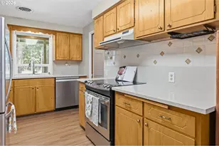91638 Horse Creek Rd, McKenzie Bridge, OR 97413 - Photo 11