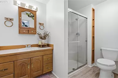 91638 Horse Creek Rd, McKenzie Bridge, OR 97413 - Photo 17