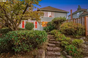 17317 Brookhurst Dr, Lake Oswego, OR 97034 - Photo 37