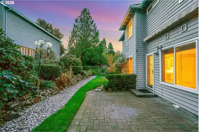 17317 Brookhurst Dr, Lake Oswego, OR 97034 - Photo 43