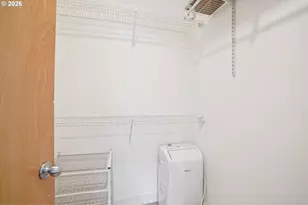 606 S Nevada St, Portland, OR 97219 - Photo 21