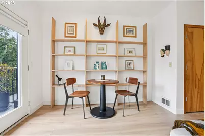 606 S Nevada St #C, Portland, OR 97219 - Photo 5