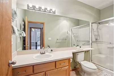 606 S Nevada St #C, Portland, OR 97219 - Photo 15