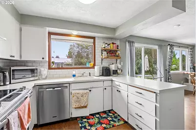 307 Atwater St N, Monmouth, OR 97361 - Photo 13