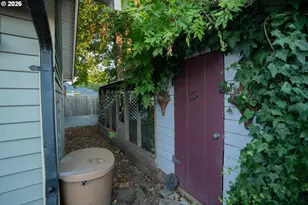 11317 NW 6th Ave, Vancouver, WA 98685 - Photo 9