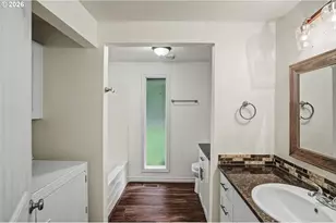 20450 Abiqua Rd, Scotts Mills, OR 97375 - Photo 15