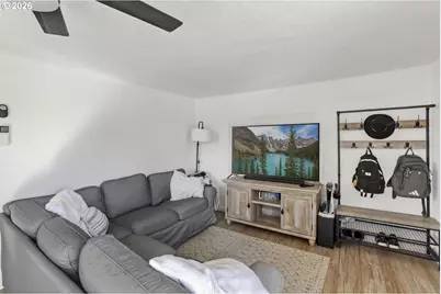 2322 Columbia Blvd, Saint Helens, OR 97051 - Photo 7