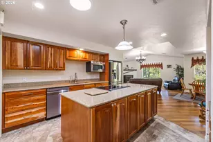 757 Echo Dr, Roseburg, OR 97470 - Photo 17