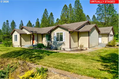 757 Echo Dr, Roseburg, OR 97470 - Photo 1