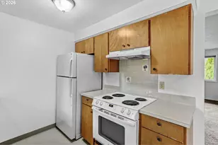 10238 NE Morris Ct, Portland, OR 97220 - Photo 17