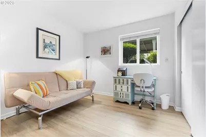 4980 S Landing Dr #102, Portland, OR 97239 - Photo 15