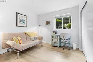 4980 S Landing Dr, Portland, OR 97239 - Photo 15