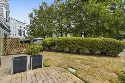 4980 S Landing Dr #102, Portland, OR 97239 - Photo 19