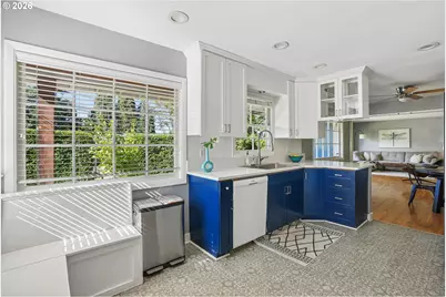 1032 Laurel St, Lake Oswego, OR 97034 - Photo 13