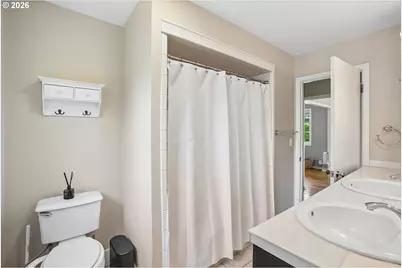 1032 Laurel St, Lake Oswego, OR 97034 - Photo 31