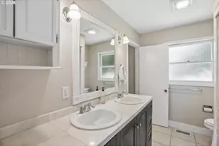 1032 Laurel St, Lake Oswego, OR 97034 - Photo 29