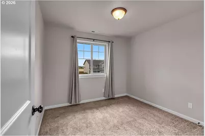 574 Prairie St, Woodburn, OR 97071 - Photo 17