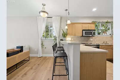 9128 N Hudson St, Portland, OR 97203 - Photo 7