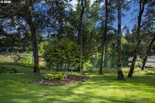 200 Rivershore Dr, Roseburg, OR 97470 - Photo 27