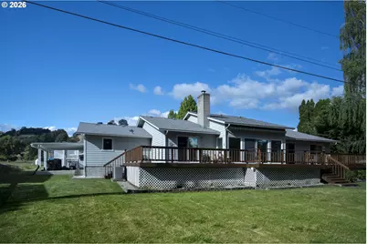 200 Rivershore Dr, Roseburg, OR 97470 - Photo 29