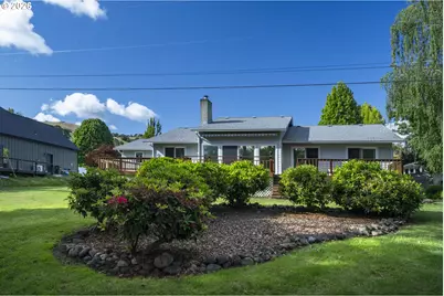 200 Rivershore Dr, Roseburg, OR 97470 - Photo 35