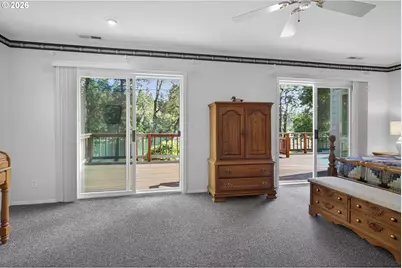 200 Rivershore Dr, Roseburg, OR 97470 - Photo 21