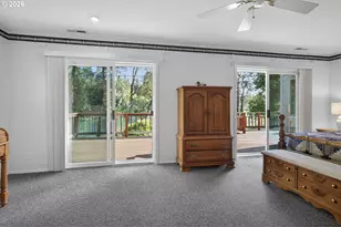 200 Rivershore Dr, Roseburg, OR 97470 - Photo 21
