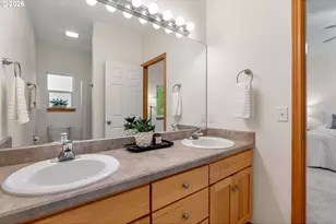 790 Henderson Rd, Hood River, OR 97031 - Photo 15