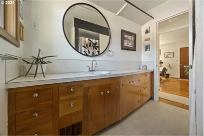 12505 SE Mill Ct, Portland, OR 97233 - Photo 21