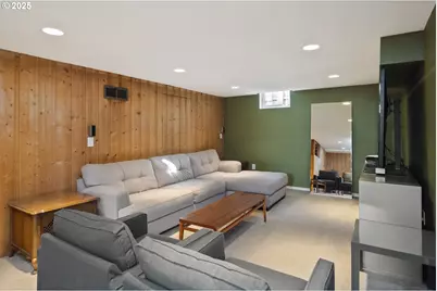 12505 SE Mill Ct, Portland, OR 97233 - Photo 27