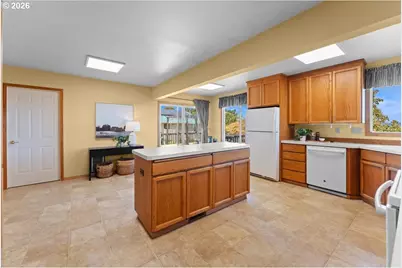 209 NW Alder St, Dundee, OR 97115 - Photo 13